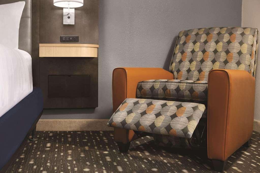 Country Inn & Suites By Radisson, Auburn, In Room photo