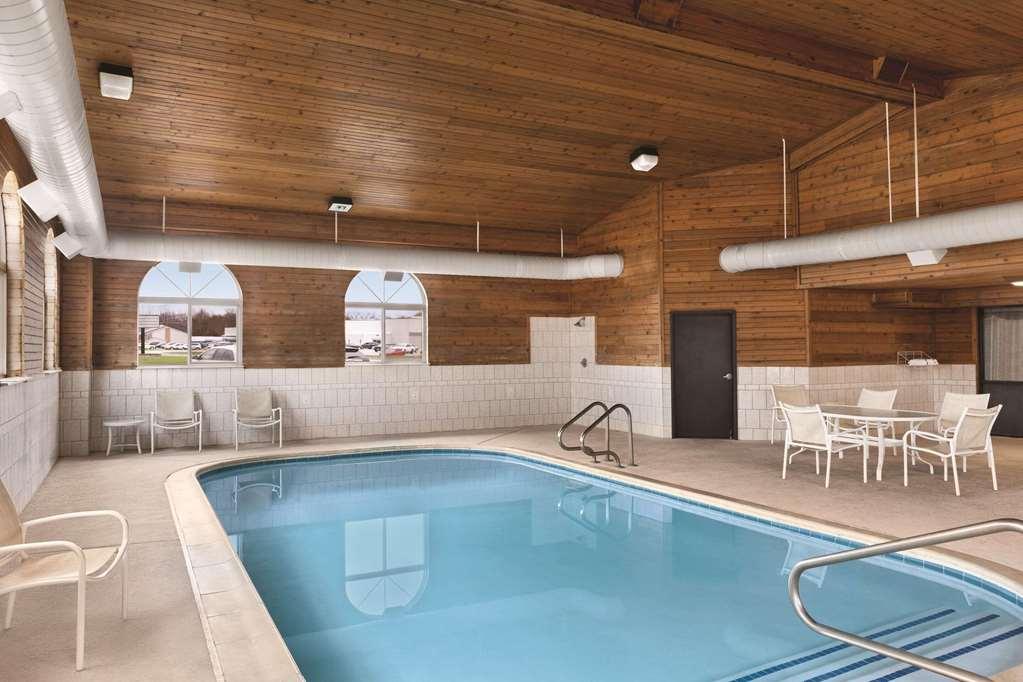 Country Inn & Suites By Radisson, Auburn, In Facilities photo
