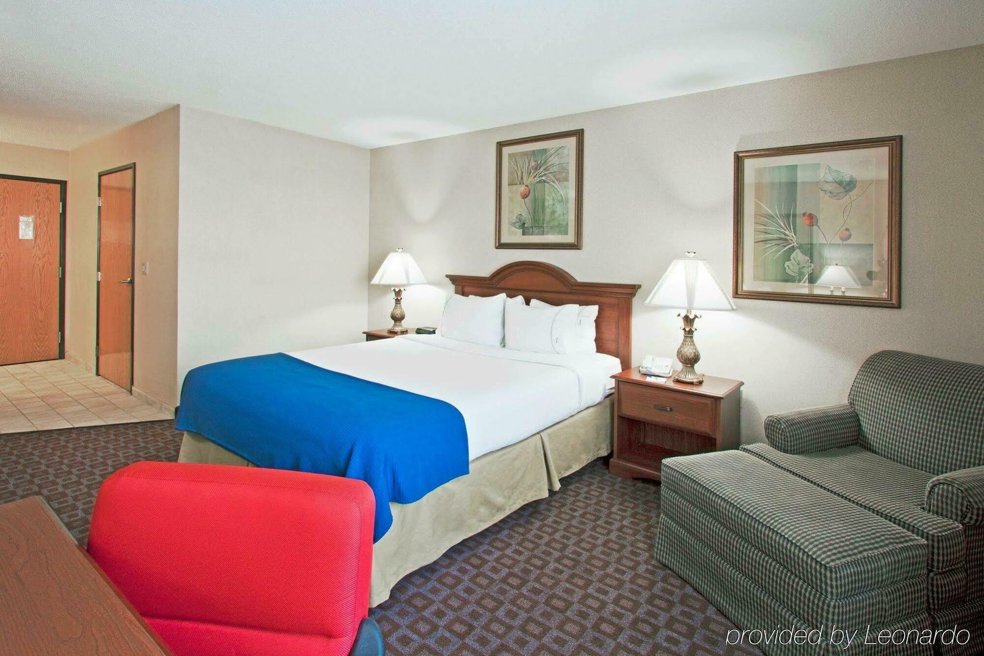 Country Inn & Suites By Radisson, Auburn, In Exterior photo